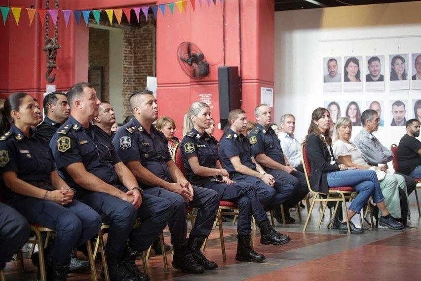 Mayra Mendoza sobre la Seguridad: "Creemos que la formación seria es el camino"