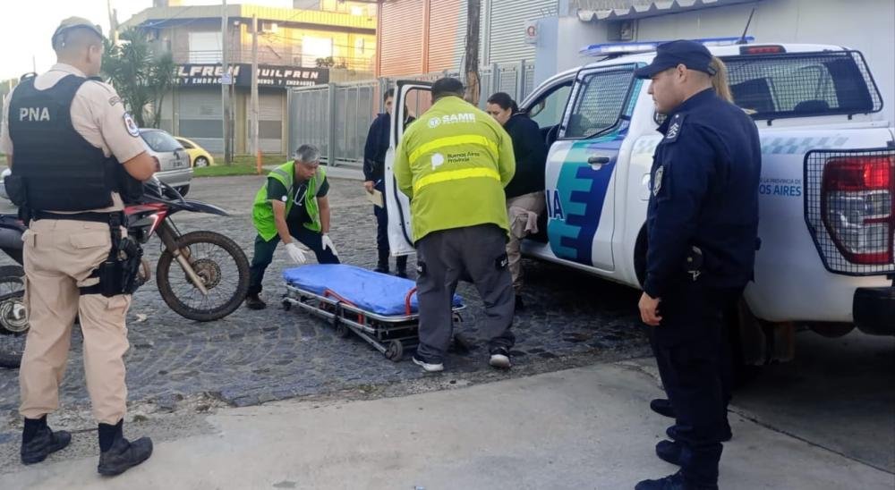 Balearon a una agente de la PNA y huyeron sin robarle