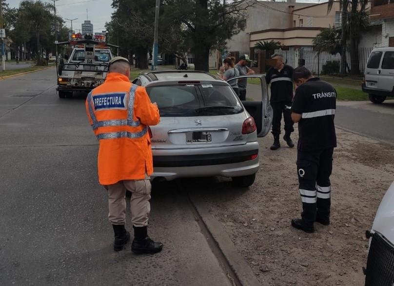 Prefectura continúa realizando controles vehiculares en distintos barrios