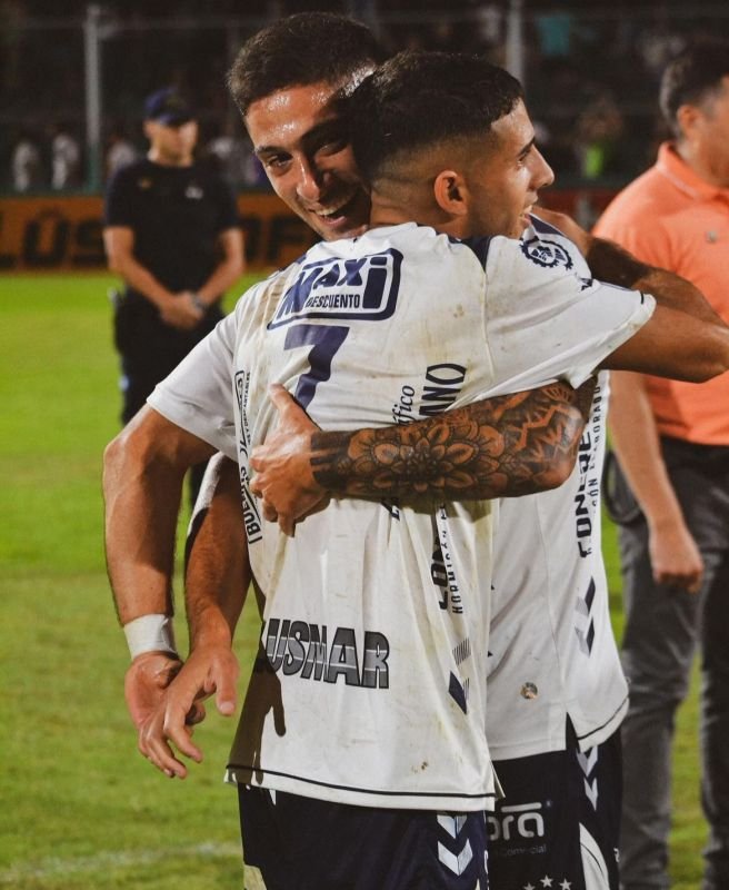 Con una actuación descomunal del "Rayo" González, Quilmes goleó a San Martín de San Juan