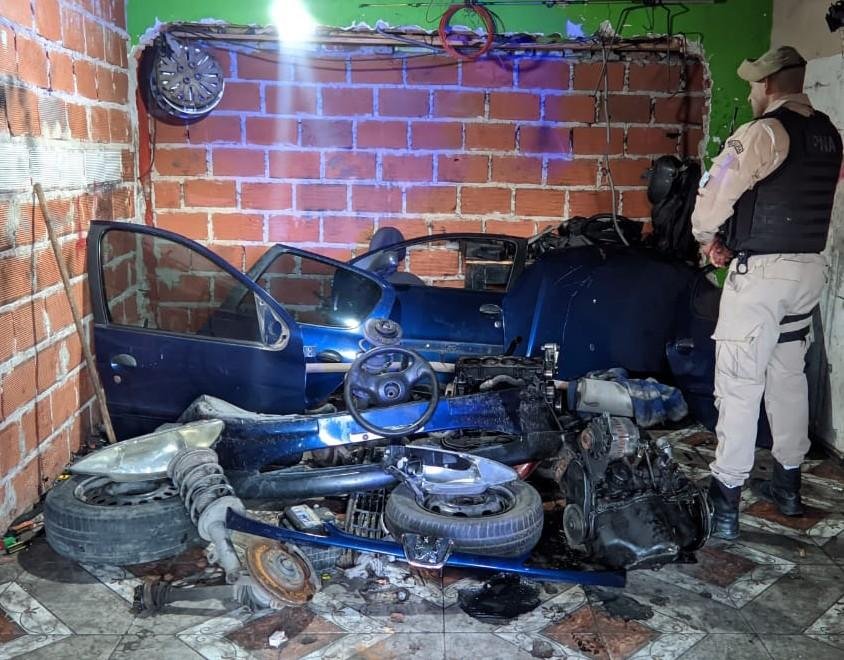 Allanaron una vivienda y recuperaron autopartes de un vehículo robado