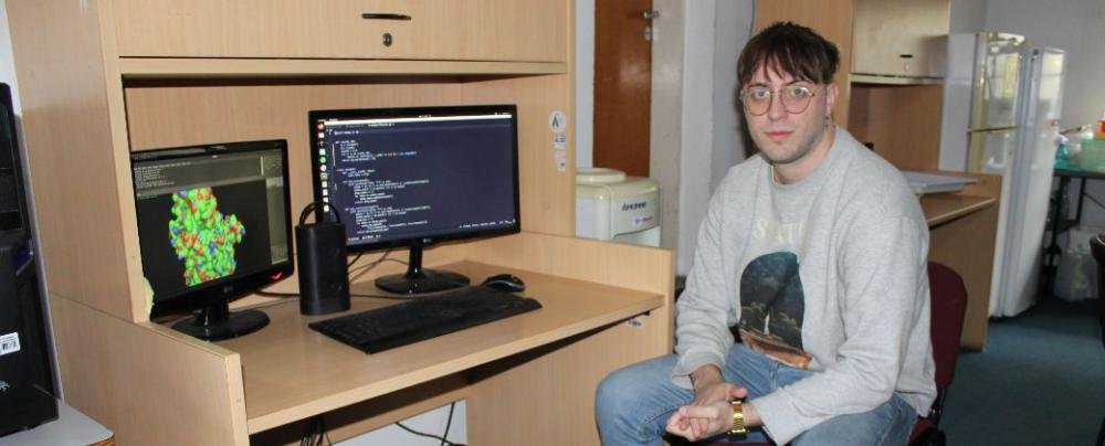 Graduado de la UNQ diseña nuevos fármacos para combatir el cáncer