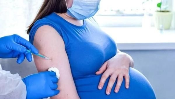 Se aplica en Quilmes de forma gratuita la nueva vacuna obligatoria para embarazadas