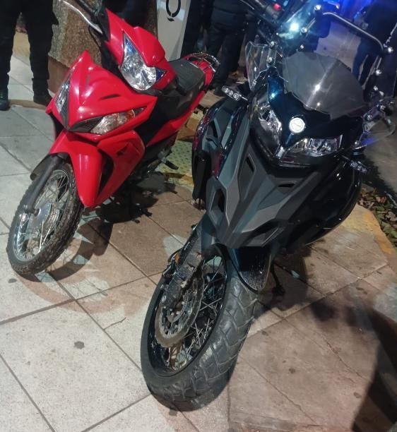 Deliverys fueron a rescatar una moto robada y los emboscaron a tiros