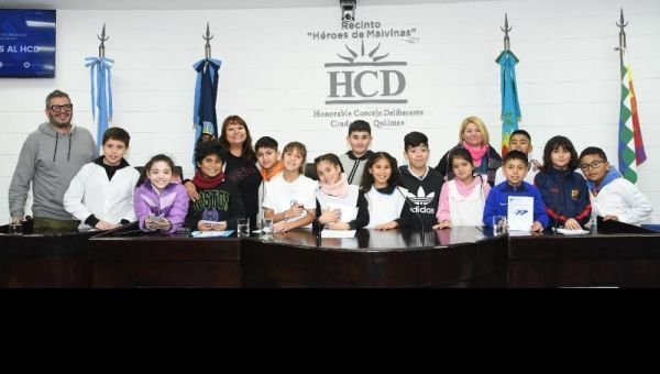Estudiantes al HCD junto al Nazareth y a la EP N° 36 "Mariano Moreno"