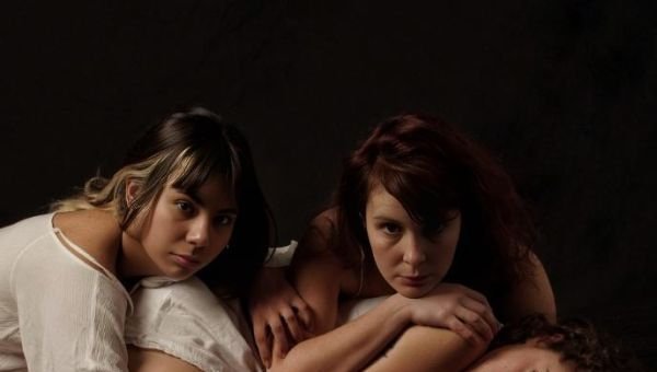 "El Jardín de las Suicidas", una obra teatral sobre la trata de personas y la esclavitud