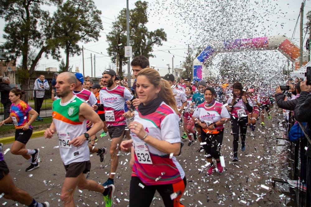 Más de 2.500 atletas participaron de la "Carrera de Quilmes"