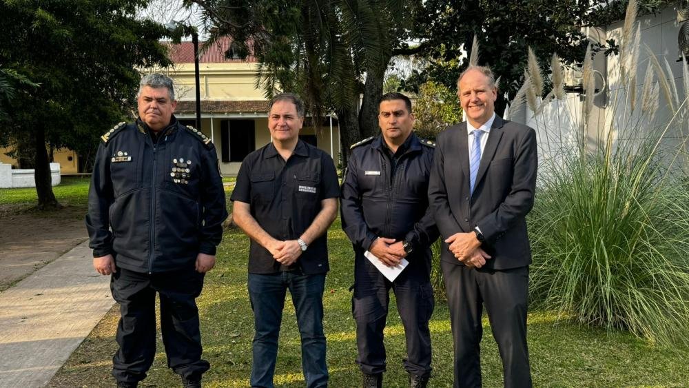 Iglesias evangélicas reconocen a policías de Quilmes