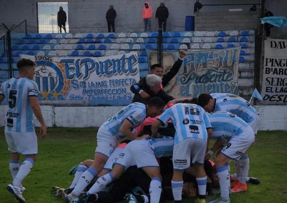 “Los Mates” volvieron a ganar y se acercan al líder Colegiales