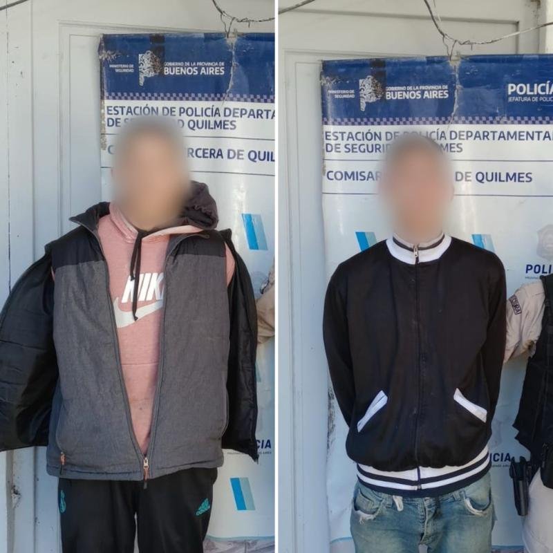 Le robaron a un médico cuando bajaba de su auto: Fueron detenidos