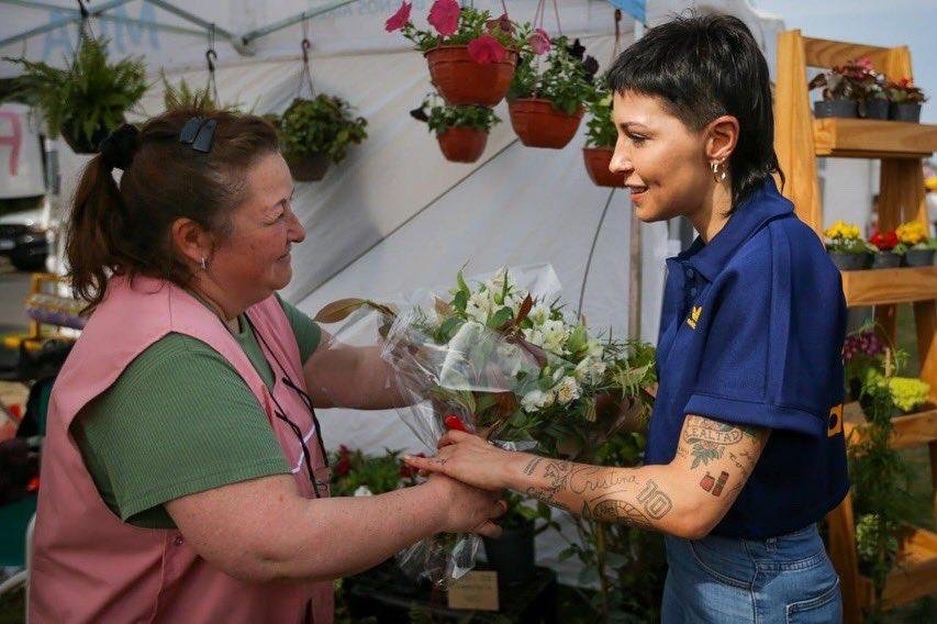 Mayra Mendoza participó en distintas actividades por el Día de la Primavera