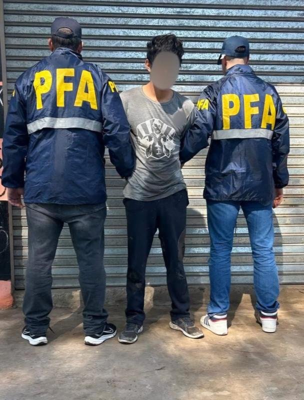 Estuvo prófugo varios años por matar a un vecino: Cayó preso por renovar el DNI