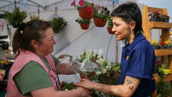 Mayra Mendoza participó en distintas actividades por el Día de la Primavera