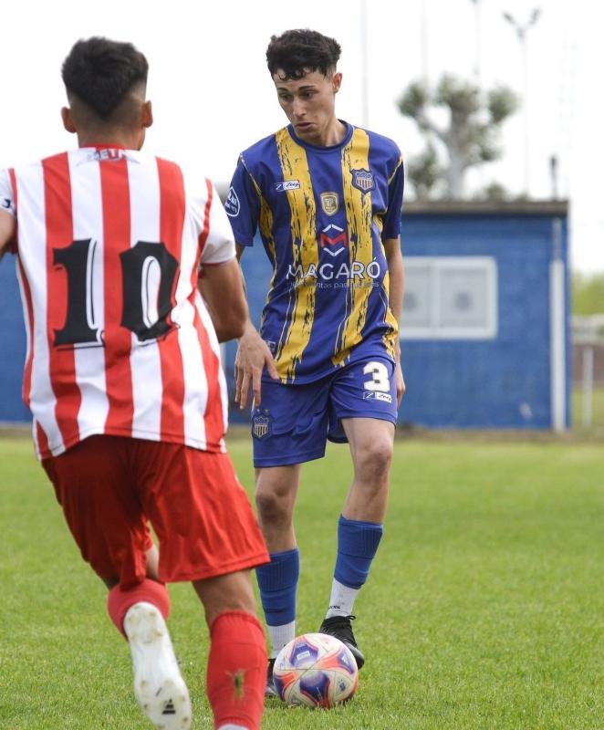 Juventud de Bernal perdió ante Everton (LP) y sigue anteúltimo