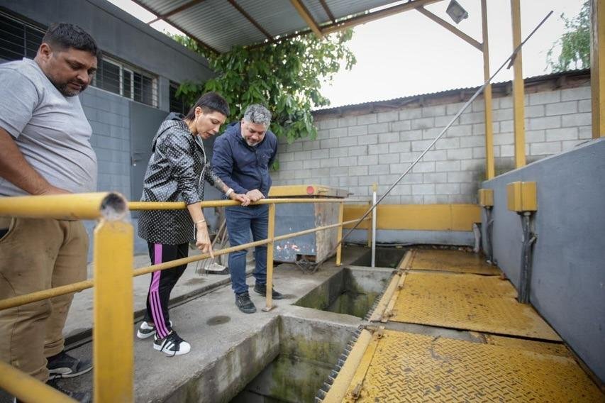 Mayra Mendoza supervisó el funcionamiento de una Estación de Bombeo