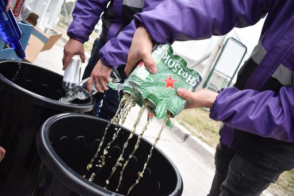 Secuestraron y desnaturalizaron más de 120 litros de bebidas alcohólicas