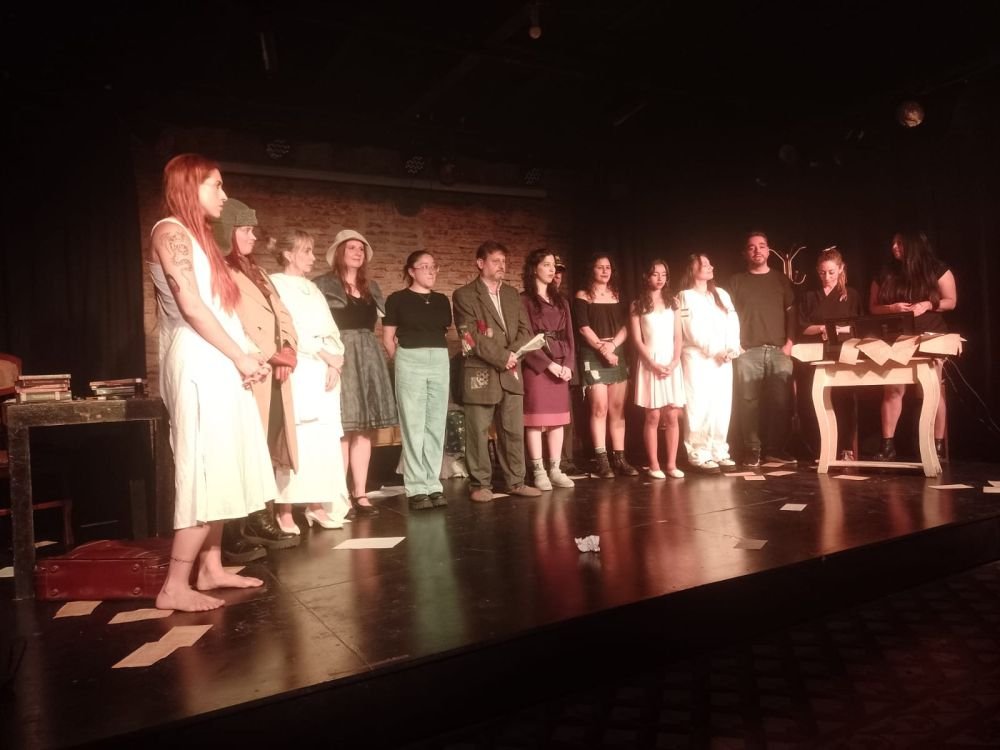 Se estrenó "Aviones de Papel" a sala llena