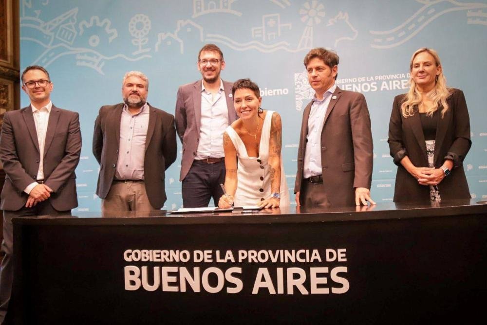 Quilmes sumará un camión compactador de residuos y 100 contenedores