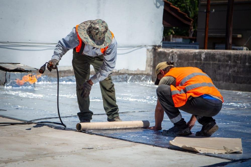 Se llevan adelante trabajos de refacción en el Julio Méndez de Bernal