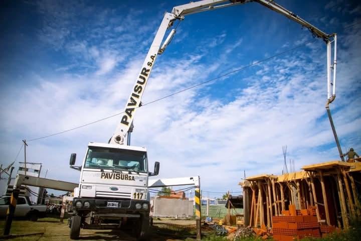 Avanza la construcción de viviendas en el barrio La Odisea