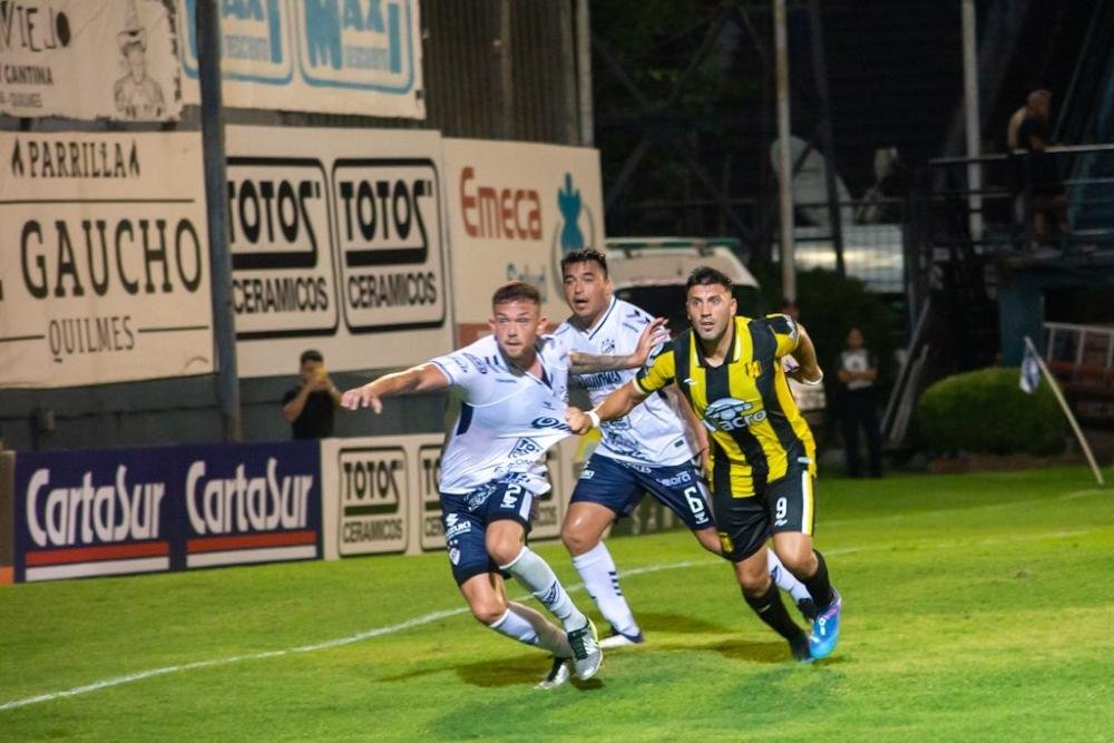 “El Cervecero” se llevó un punto ante Deportivo Madryn de local