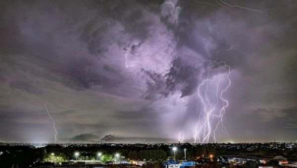 Alerta por tormentas fuertes en Quilmes: Se esperan lluvias intensas y posible caída de granizo