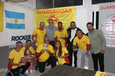 Reconocieron a los guardavidas que salvaron la vida a una niña en La Ribera