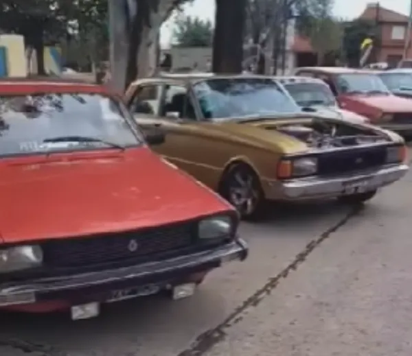 Fierros del Sur organiza una exposición de autos a beneficio del Hogar Evangelina