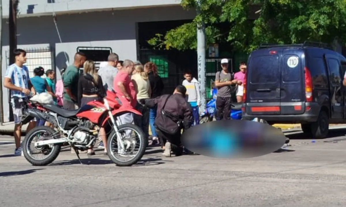 Siniestro fatal en La Ribera: Motociclista perdió la vida tras chocar con una camioneta