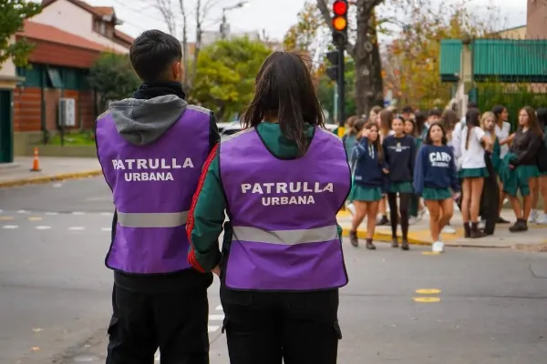 Refuerzan la presencia policial en zonas escolares
