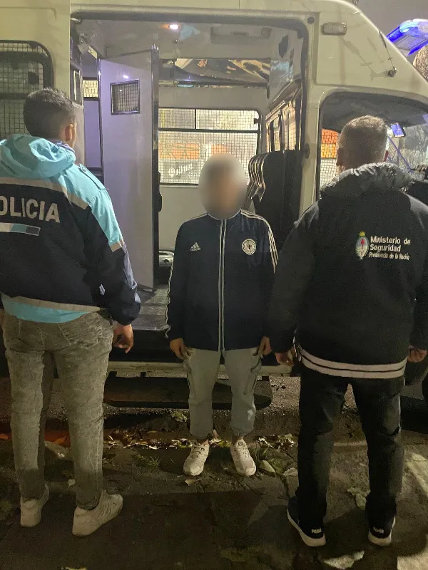 Detuvieron a un hincha de San Martín de Tucumán que intentó infiltrarse en el Estadio Centenario