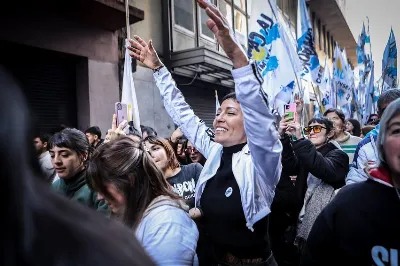 Mayra Mendoza tras la masiva marcha en Plaza de Mayo: “El pueblo va a volver a ser Gobierno"