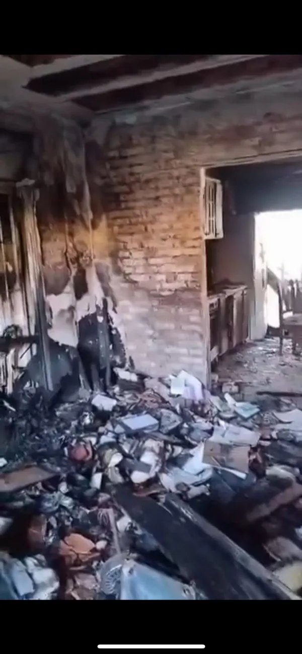 Familia de Ezpeleta necesita ayuda tras perderlo todo en un incendio