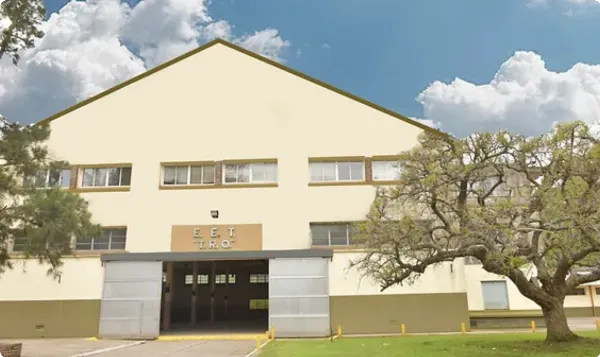 La Subsecretaría de Ambiente de la Nación realizó una inspección para analizar las condiciones en un colegio de Quilmes