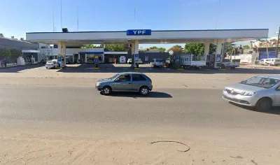 Cobarde ataque a un playero en una estación de servicio en Solano