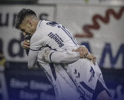“El Cervecero” enfrenta a San Lorenzo en lo que será el debut de Aldo Duscher