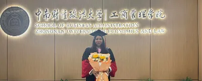 Karen Gómez, la primera graduada de la UNQ en doctorarse en China
