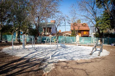 Avanza la refacción integral de la plaza Belén en Bernal Oeste