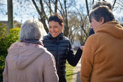 Mayra Mendoza supervisó un operativo de limpieza