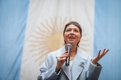 Mayra Mendoza: "No nos detengamos un minuto cuando haya que defender la Patria"