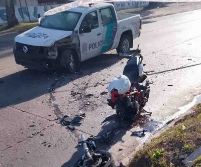 Un joven motociclista murió tras chocar de frente con un patrullero en Av. Pasco