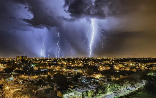 Rige una alerta amarilla por tormentas para esta noche en la región