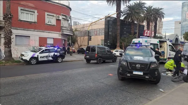 Fatal accidente en Quilmes Centro: Ciclista murió tras ser chocada por un colectivo
