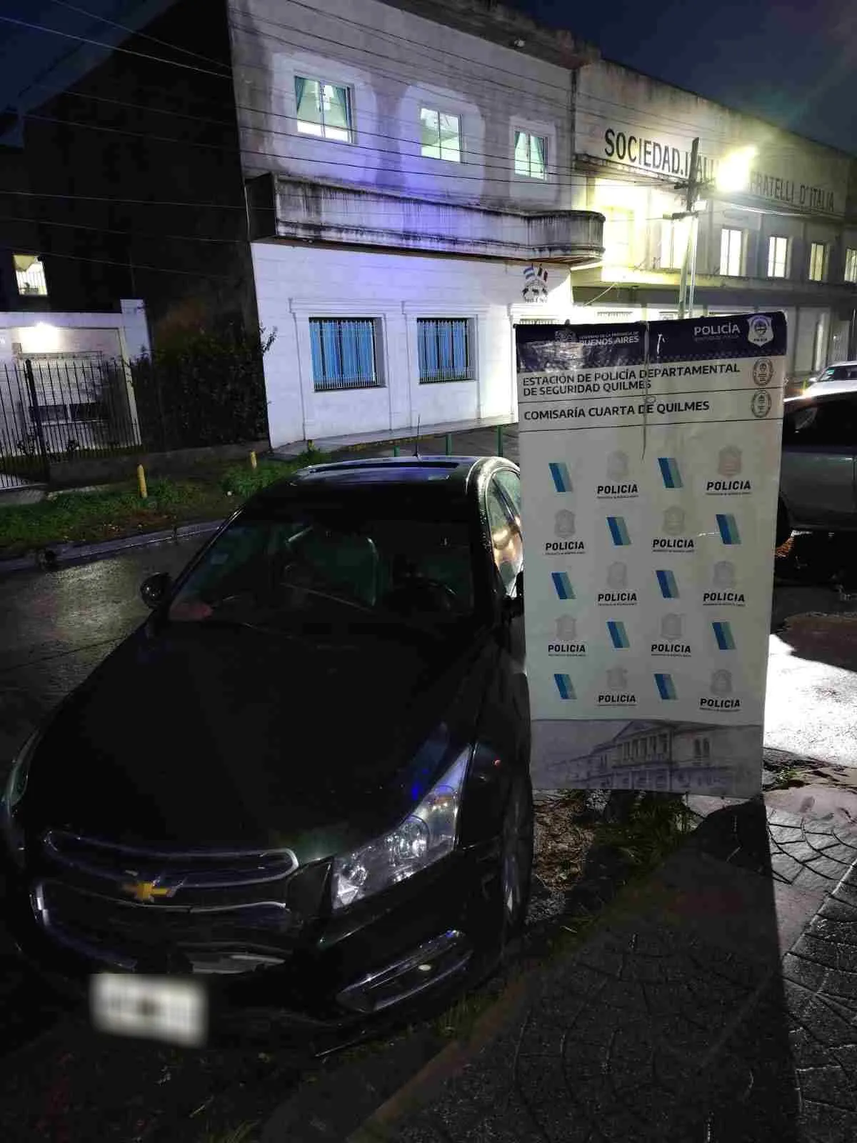 La Policía evitó una entradera en Solano y detuvo a tres sospechosos