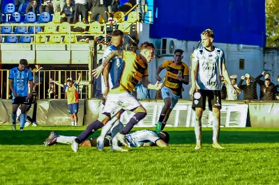Al “Mate” se lo empataron sobre el final y se quedó sin DT