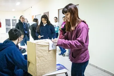 El primer voto, un compromiso de los más jóvenes