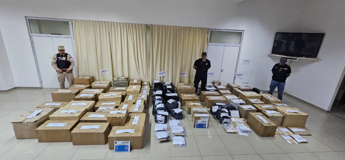 Allanamientos en Quilmes: Secuestran tecnología por presunta infracción al Código Aduanero