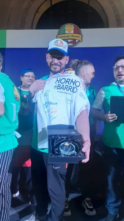 La pizzería quilmeña “Horno de Barrio” logró el segundo puesto en el Campionato Scuola Pizzaioli 2025