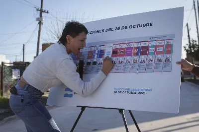 Mayra Mendoza pidió "ponerle un freno" a Milei en las elecciones legislativas de Octubre
