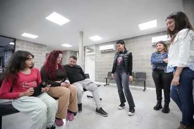 Mayra Mendoza supervisó el funcionamiento de la nueva Veterinaria municipal